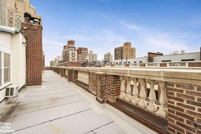 $995,000 | 1060 Park Avenue, Unit PHB | Upper East Side