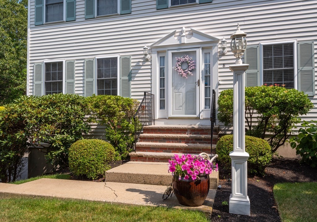 8 Patton Road Salem, MA 01970 - Photo 4 of 42