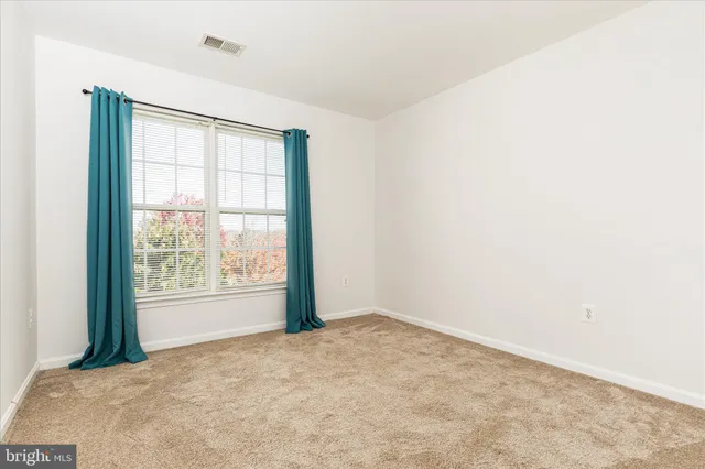 $735,000 | 17148 Magic Mountain Drive, Round Hill, VA 20141