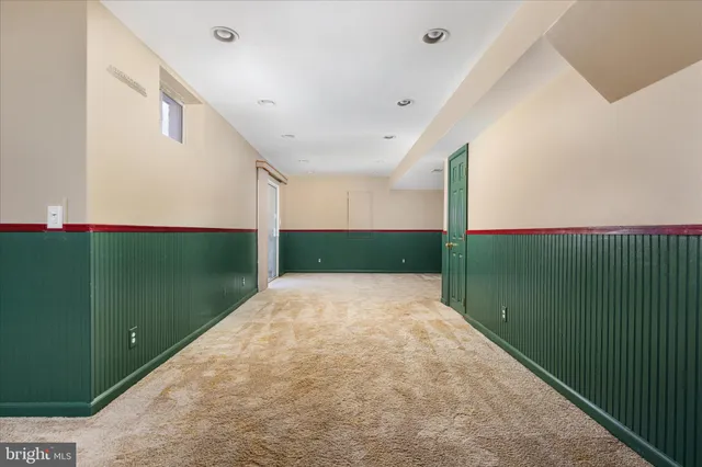 $735,000 | 17148 Magic Mountain Drive, Round Hill, VA 20141