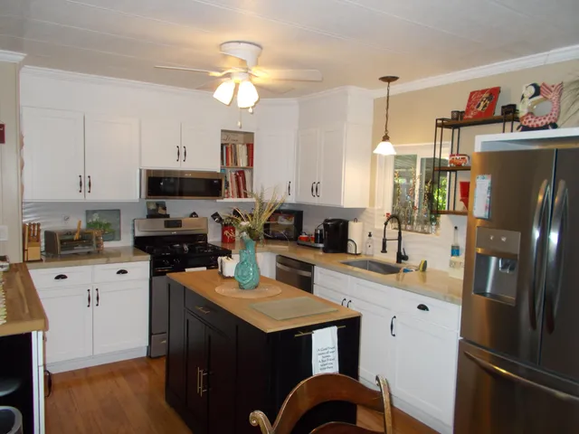 $345,900 | 38703 Desert Greens Drive East, Palm Desert, CA 92260