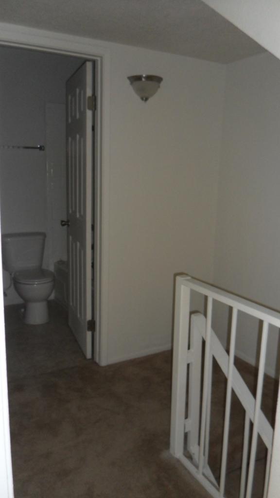 2689 West Ocotillo Road, Unit 32C Phoenix, AZ 85017 - Photo 5 of 7 hall