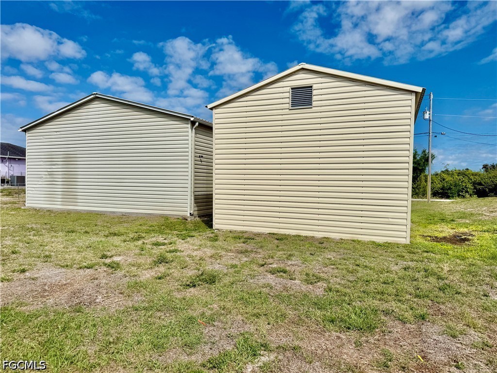 517 Peerless Circle Lehigh Acres, FL 33974 - Photo 16 of 49