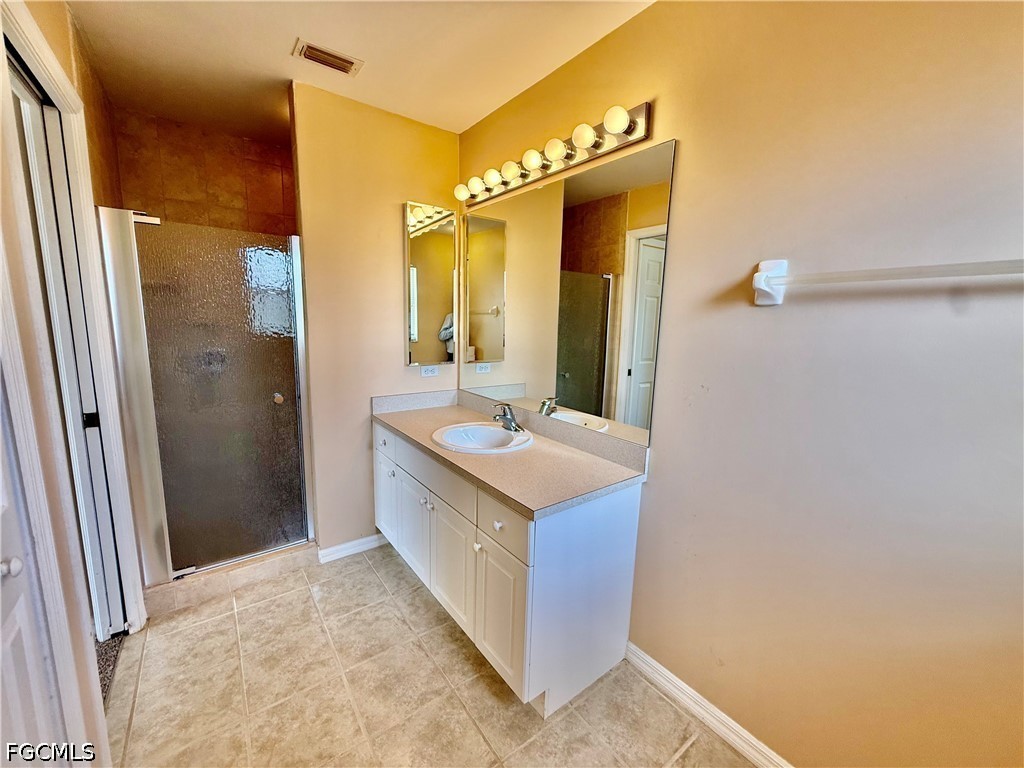 517 Peerless Circle Lehigh Acres, FL 33974 - Photo 34 of 49