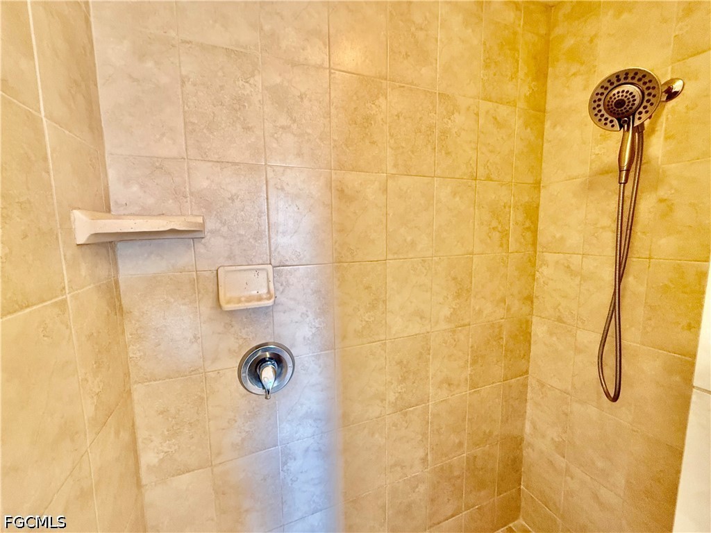 517 Peerless Circle Lehigh Acres, FL 33974 - Photo 35 of 49