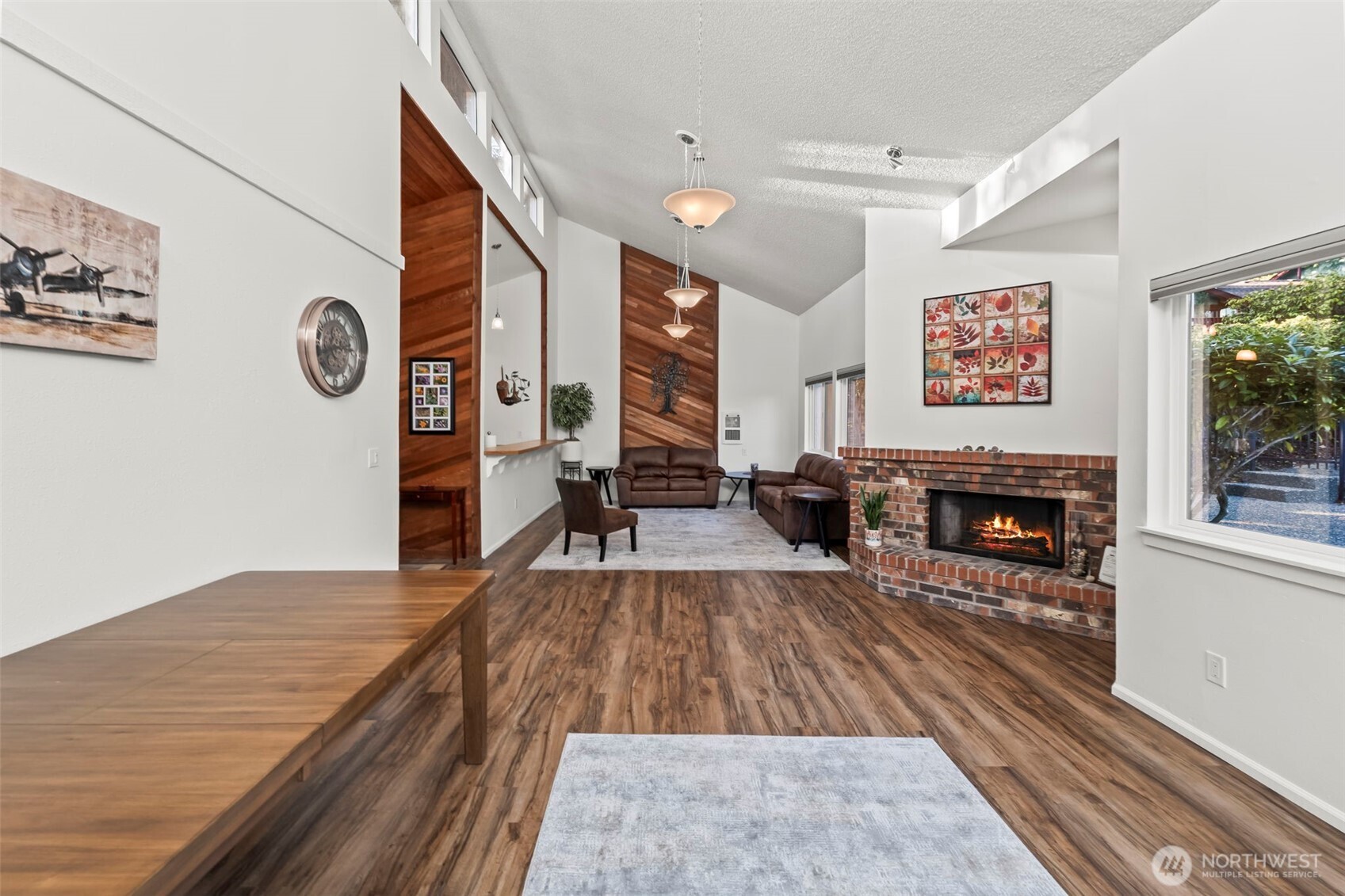 31727 47th Lane Southwest, Unit C Federal Way, WA 98023 - Photo 31 of 39 a living room with furniture and a fireplace