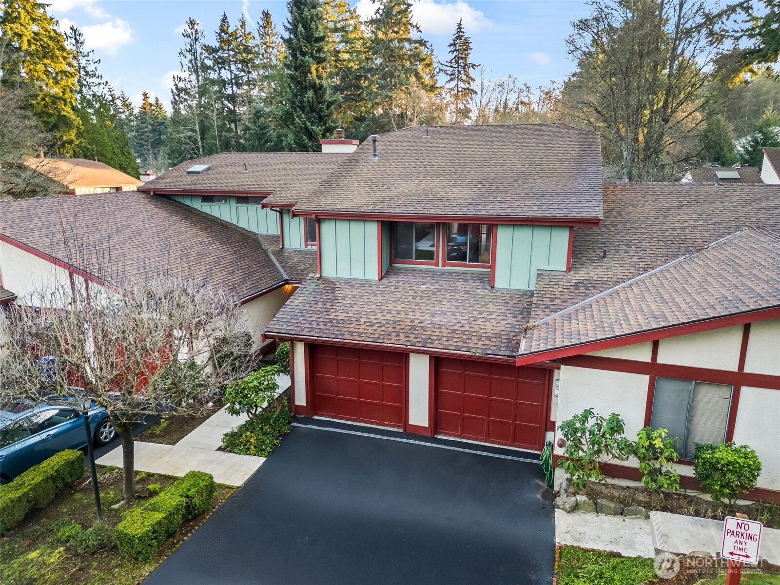 31727 47th Lane Southwest, Unit C Federal Way, WA 98023 - Photo 39 of 39 a front view of a house with a garden
