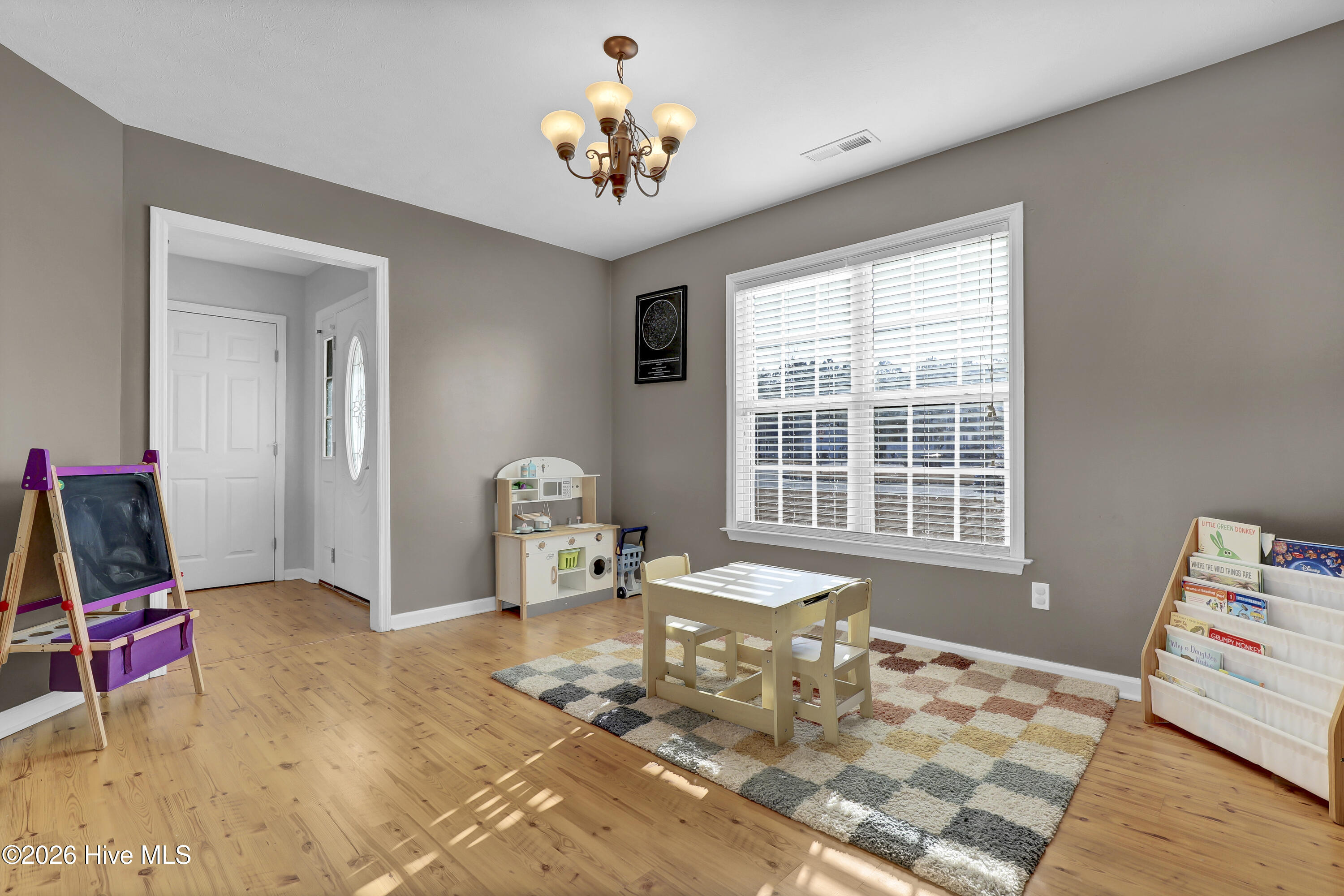 445 Spring Drive Jacksonville, NC 28540 - Photo 12 of 27 6G8A3394