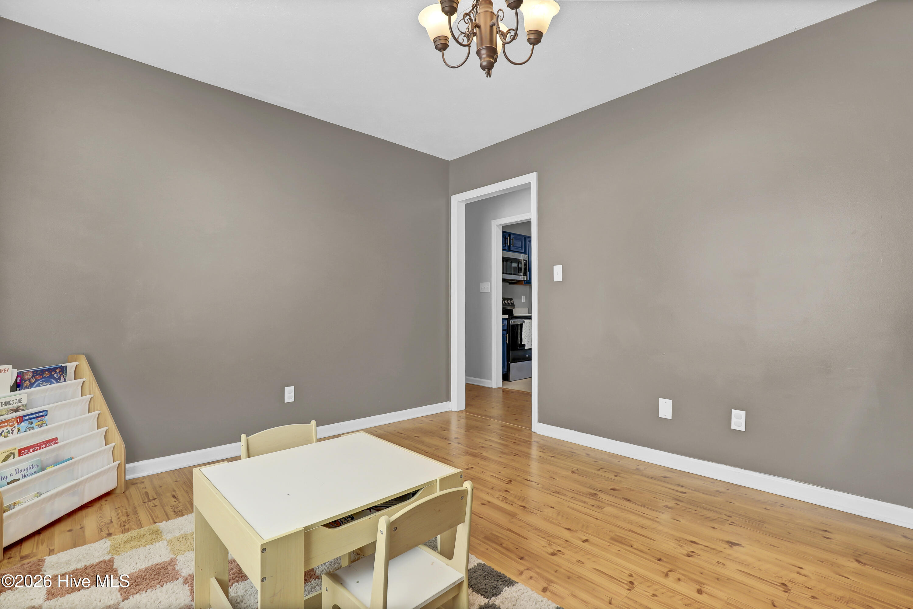 445 Spring Drive Jacksonville, NC 28540 - Photo 13 of 27 6G8A3397