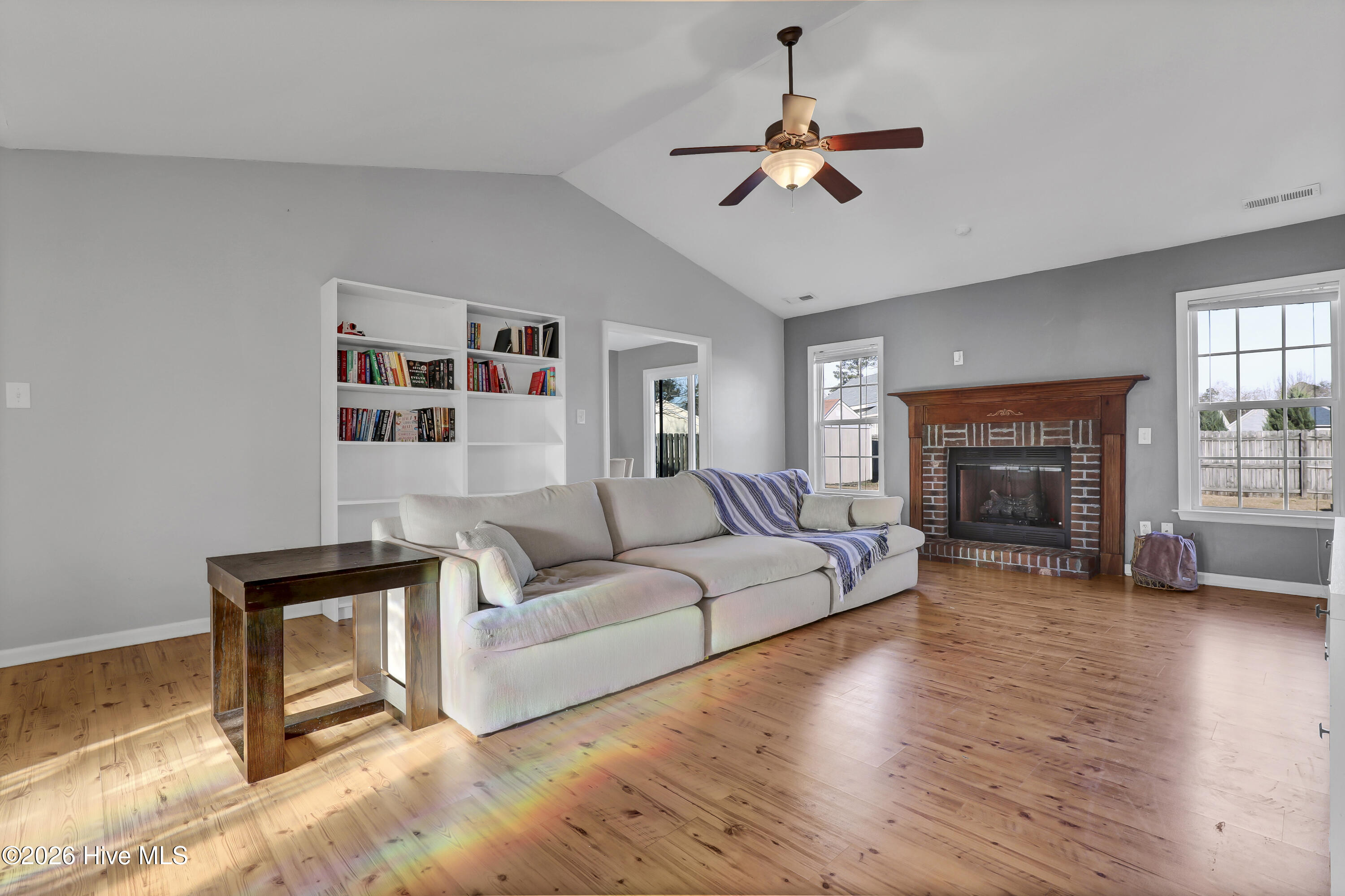 445 Spring Drive Jacksonville, NC 28540 - Photo 5 of 27 6G8A3370