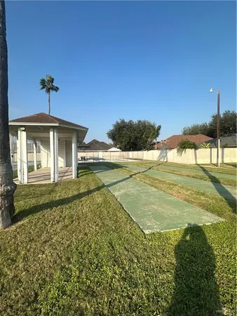 a view of a garage