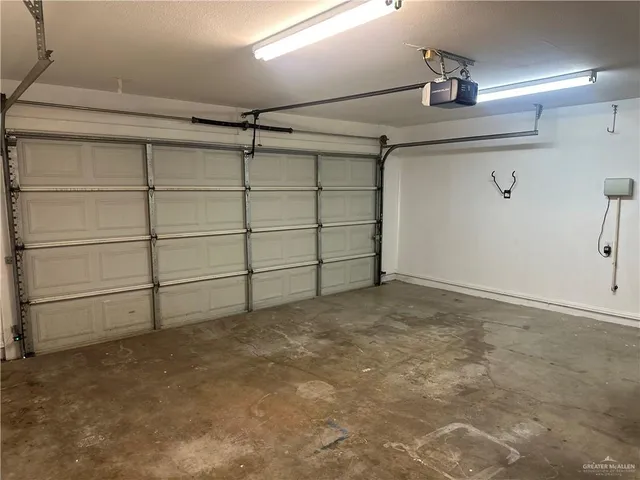 $1,700 | 3600 Cedar Avenue, McAllen, TX 78501