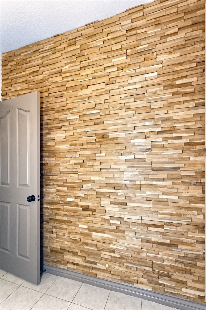 8855 Smith Road Phelan, CA 92371 - Photo 20 of 43 a view of door