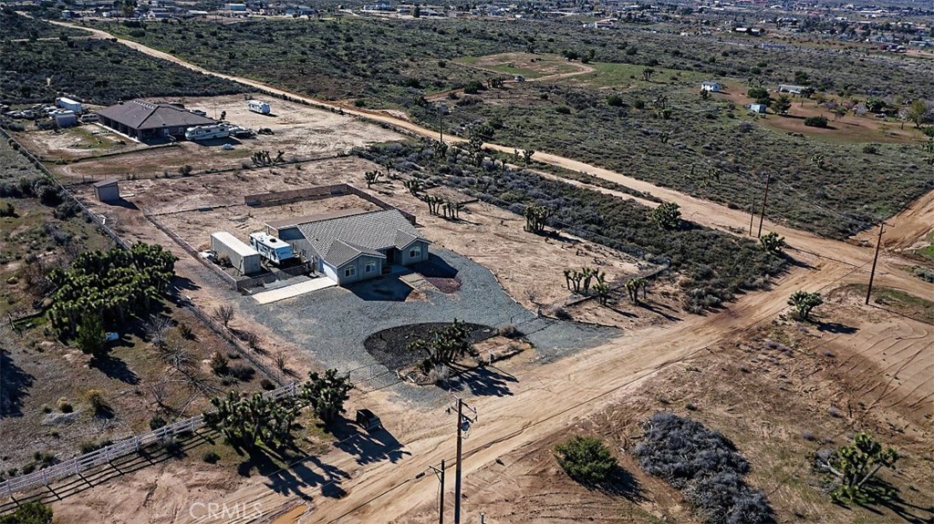 8855 Smith Road Phelan, CA 92371 - Photo 35 of 43 a view of roof view