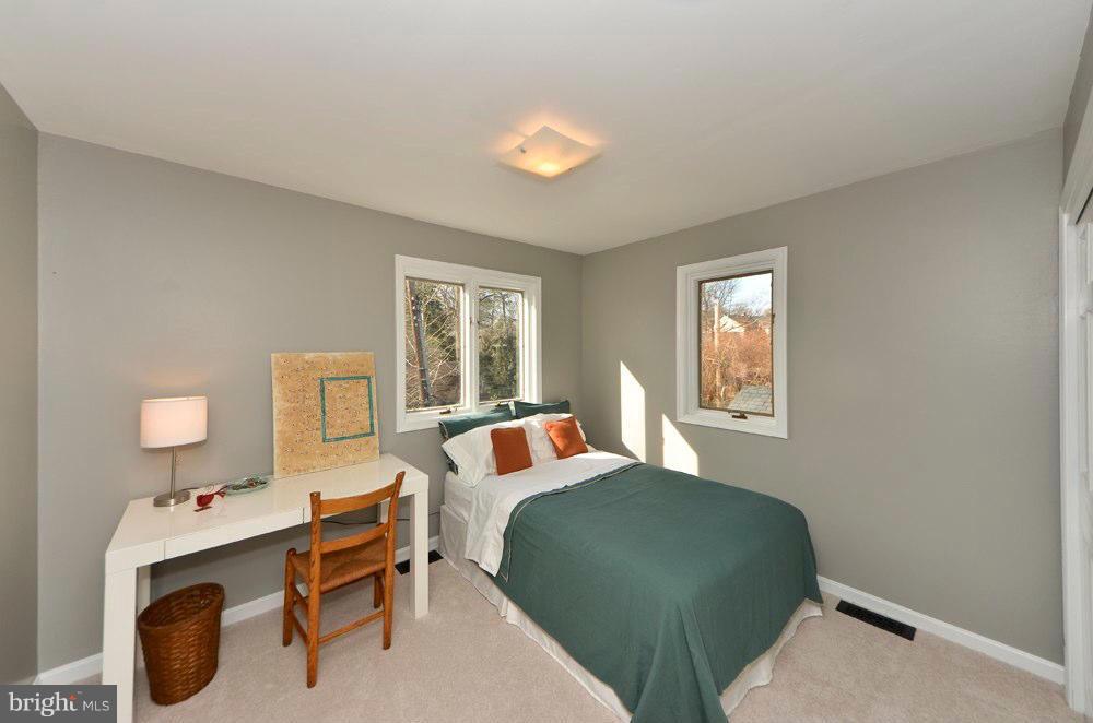 211 West George Mason Road Falls Church, VA 22046 - Photo 17 of 29 Bedroom