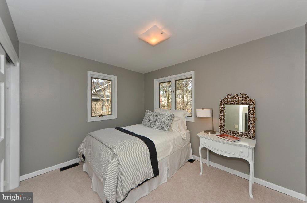 211 West George Mason Road Falls Church, VA 22046 - Photo 18 of 29 Bedroom