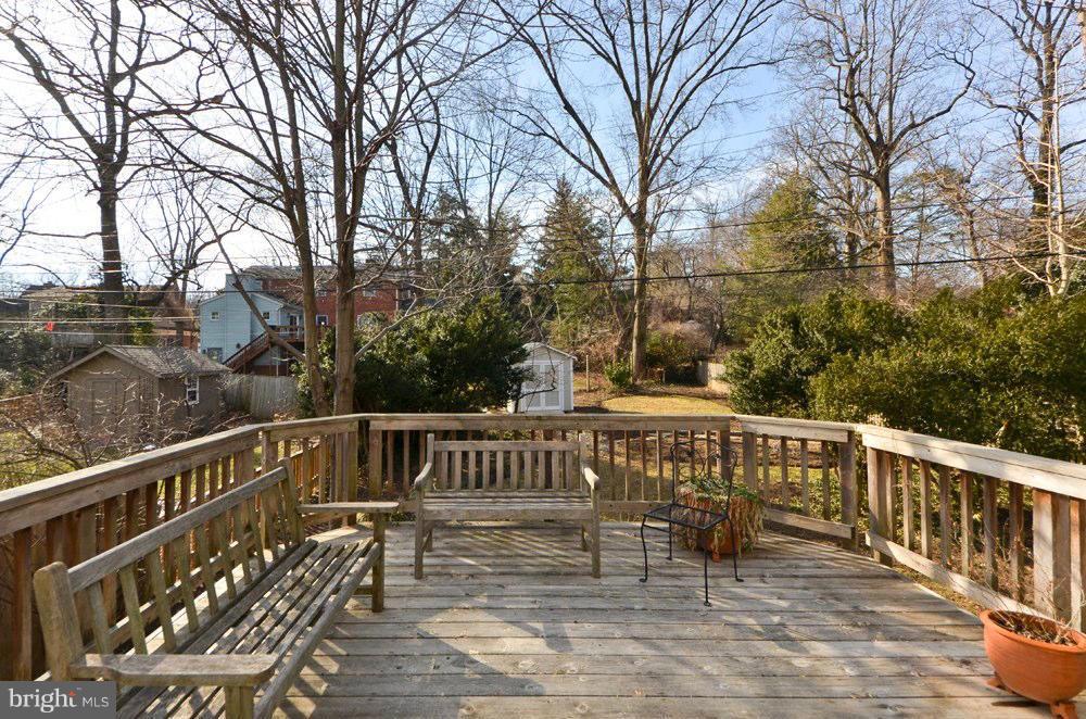 211 West George Mason Road Falls Church, VA 22046 - Photo 24 of 29 Rear deck