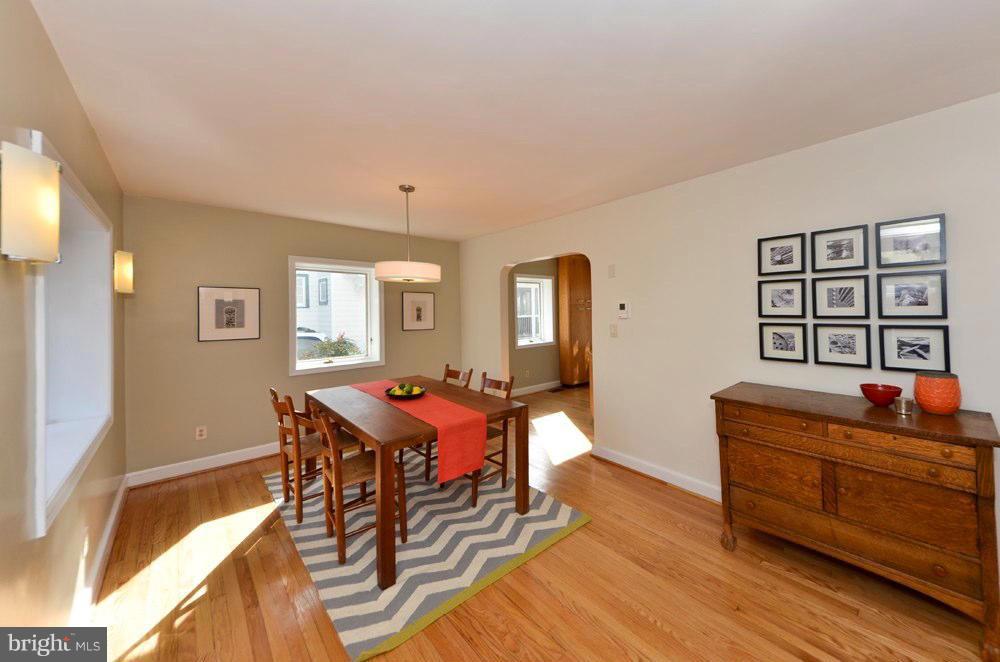 211 West George Mason Road Falls Church, VA 22046 - Photo 4 of 29 Dining Room