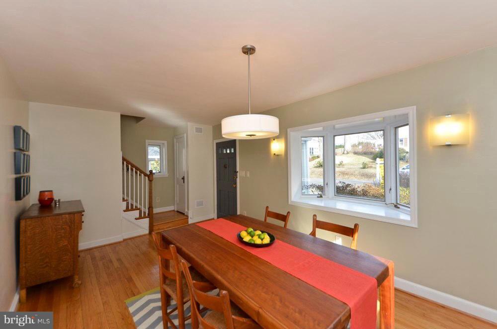 211 West George Mason Road Falls Church, VA 22046 - Photo 5 of 29 Dining Room