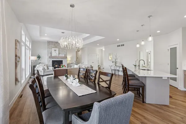 $925,000 | 6682 Morning Dew Sun Prairie, Sun Prairie, WI 53590