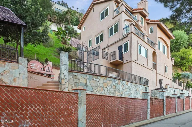 $1,650,000 | 920 Glen Oaks Boulevard, Pasadena, CA 91105