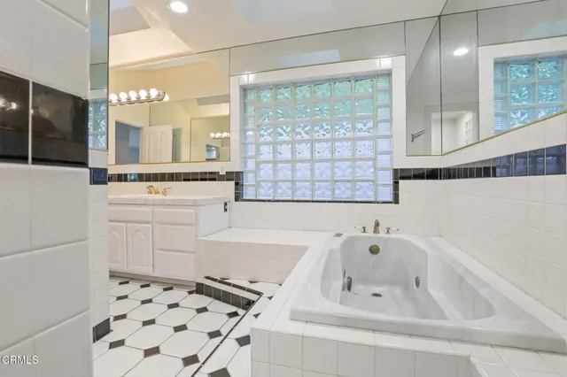 $1,650,000 | 920 Glen Oaks Boulevard, Pasadena, CA 91105