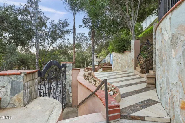$1,650,000 | 920 Glen Oaks Boulevard, Pasadena, CA 91105