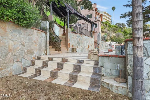 $1,650,000 | 920 Glen Oaks Boulevard, Pasadena, CA 91105