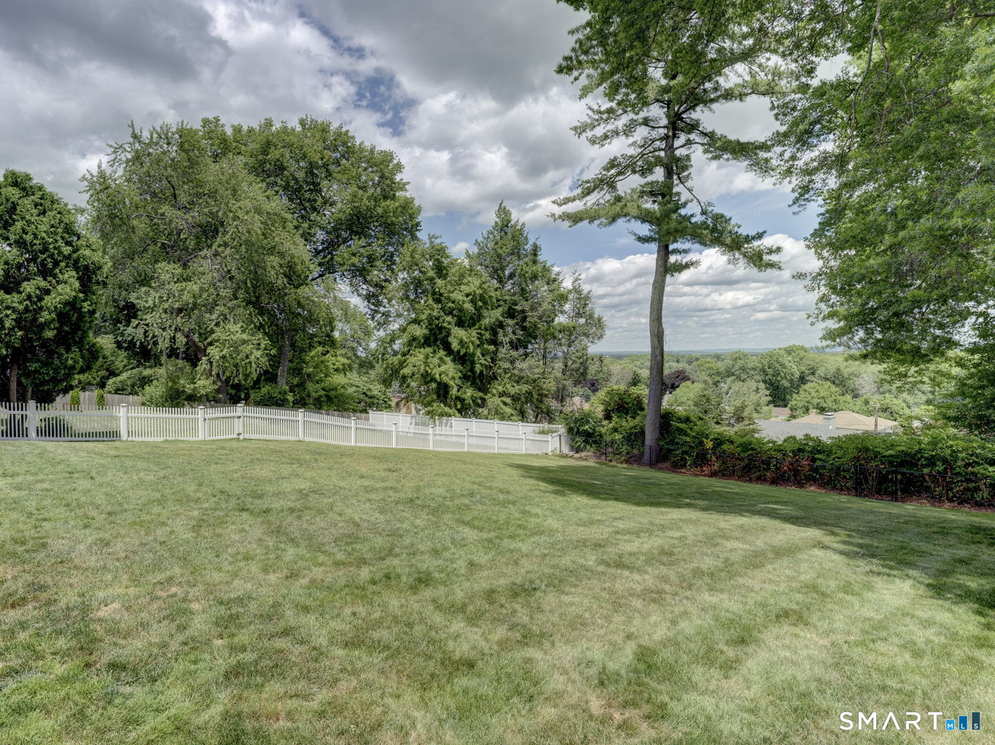 432 Ridge Road Wethersfield, CT 06109 - Photo 38 of 39