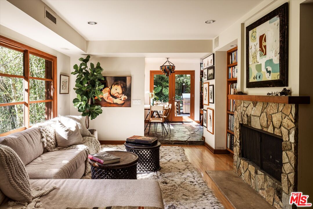 2424 Nichols Canyon Road Los Angeles, CA 90046 - Photo 17 of 57