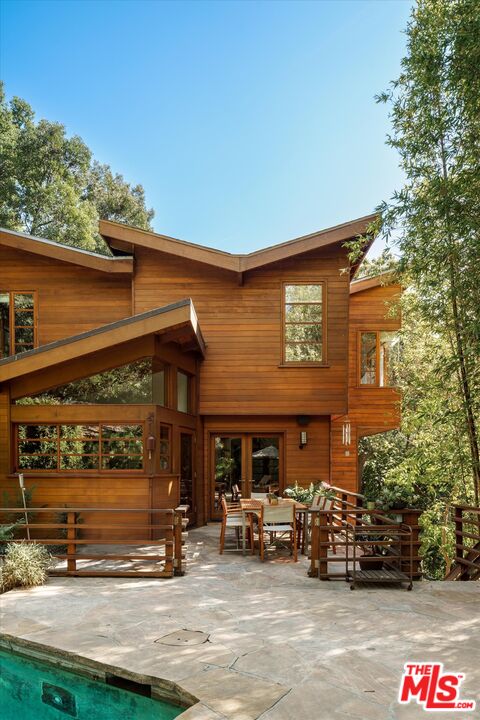 2424 Nichols Canyon Road Los Angeles, CA 90046 - Photo 18 of 57