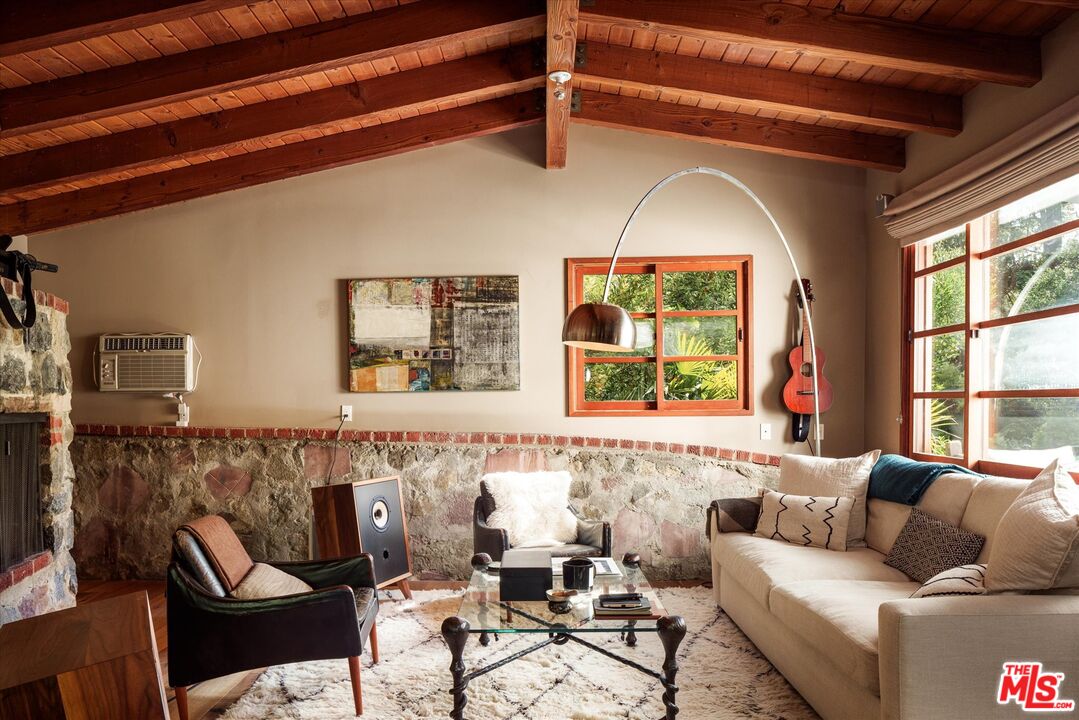 2424 Nichols Canyon Road Los Angeles, CA 90046 - Photo 40 of 57