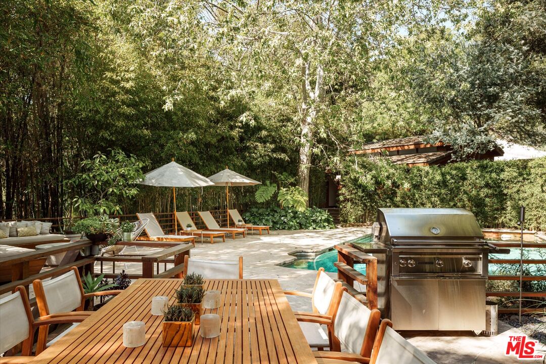 2424 Nichols Canyon Road Los Angeles, CA 90046 - Photo 45 of 57