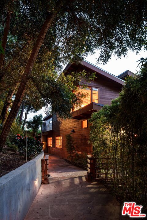 2424 Nichols Canyon Road Los Angeles, CA 90046 - Photo 56 of 57