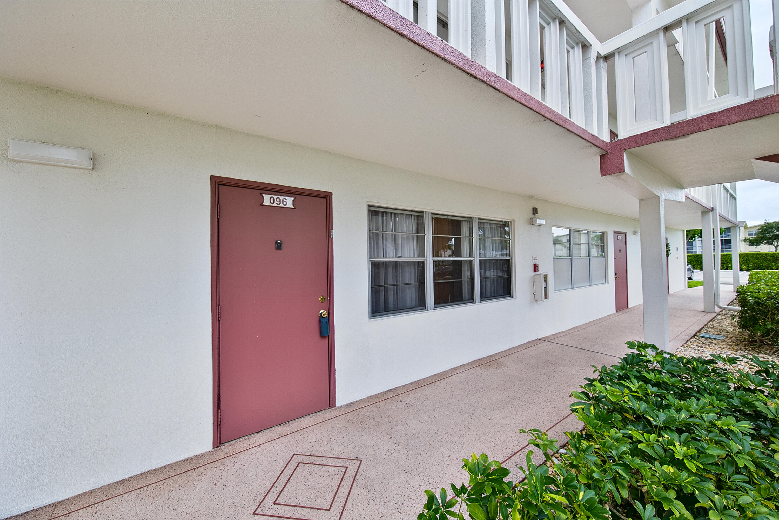 96 Fanshaw C Boca Raton, FL 33434 - Photo 25 of 37 daigle-31