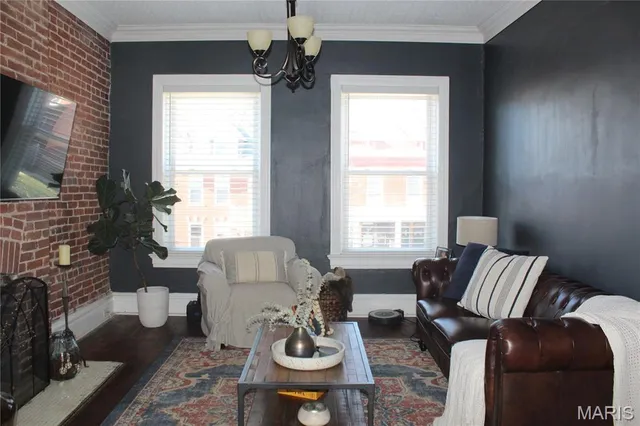 $310,000 | 2632 Tennessee Avenue, St. Louis, MO 63118