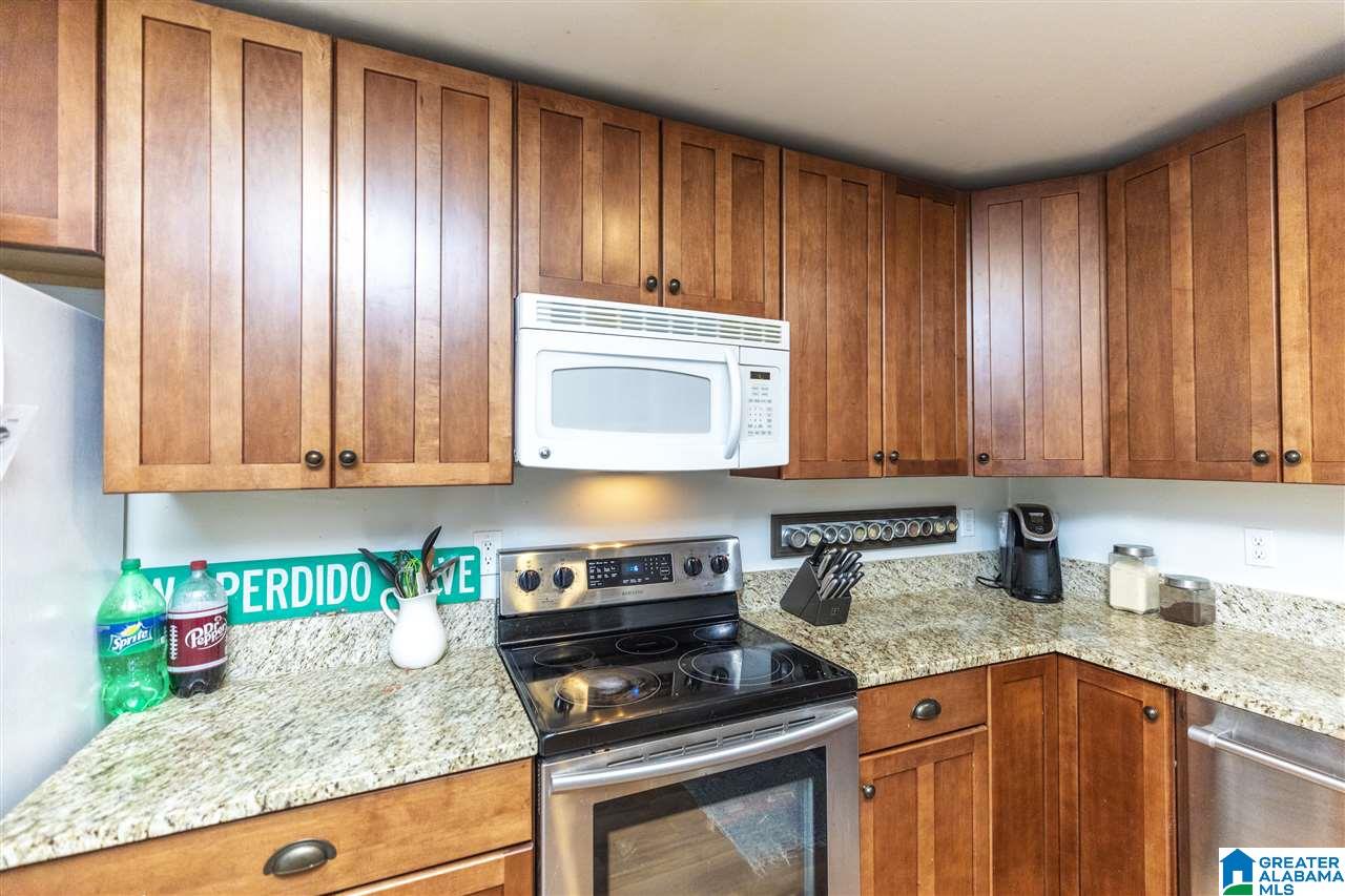 1041 Ryecroft Circle Pelham, AL 35124 - Photo 11 of 28