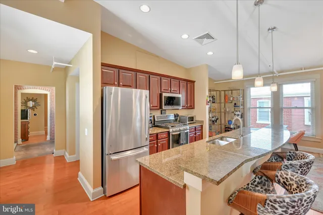 $459,500 | 145 East King Street, Unit 401, Lancaster, PA 17602