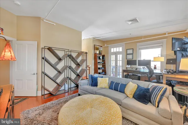 $459,500 | 145 East King Street, Unit 401, Lancaster, PA 17602