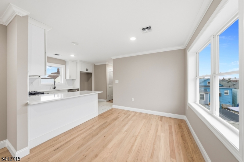 840 Martin Street Elizabeth, NJ 07201 - Photo 15 of 38