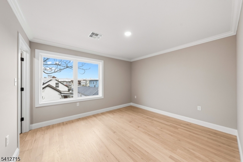 840 Martin Street Elizabeth, NJ 07201 - Photo 9 of 38