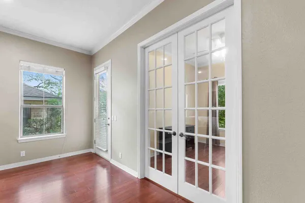 $2,750 | 5800 Courtyard Drive, Unit 2, Austin, TX 78731