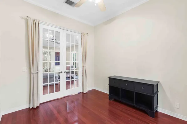 $2,750 | 5800 Courtyard Drive, Unit 2, Austin, TX 78731