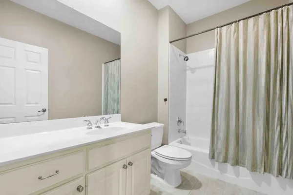 $2,750 | 5800 Courtyard Drive, Unit 2, Austin, TX 78731