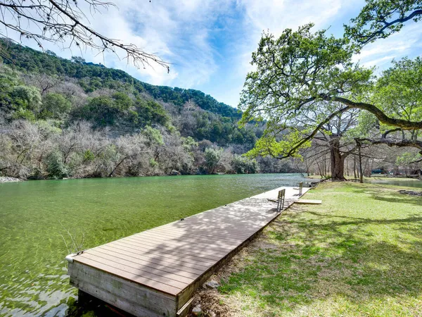 $2,750 | 5800 Courtyard Drive, Unit 2, Austin, TX 78731