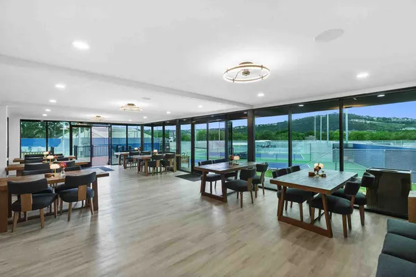 $2,750 | 5800 Courtyard Drive, Unit 2, Austin, TX 78731