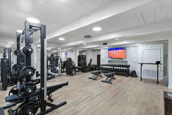 $2,750 | 5800 Courtyard Drive, Unit 2, Austin, TX 78731