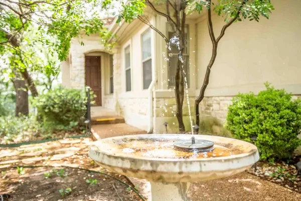 $2,750 | 5800 Courtyard Drive, Unit 2, Austin, TX 78731