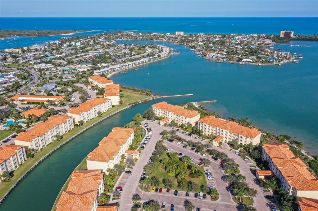 23 Harbour Isle Drive West, Unit 102 Fort Pierce, FL 34949 - Photo 39 of 40 a view of a city