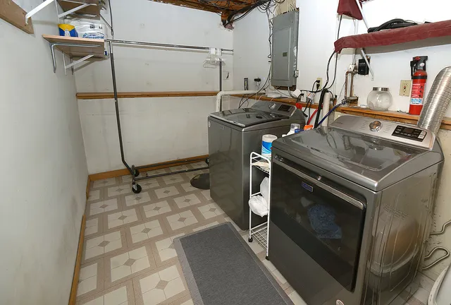 $249,900 | 1403 Dakota Drive, Ottawa, IL 61350